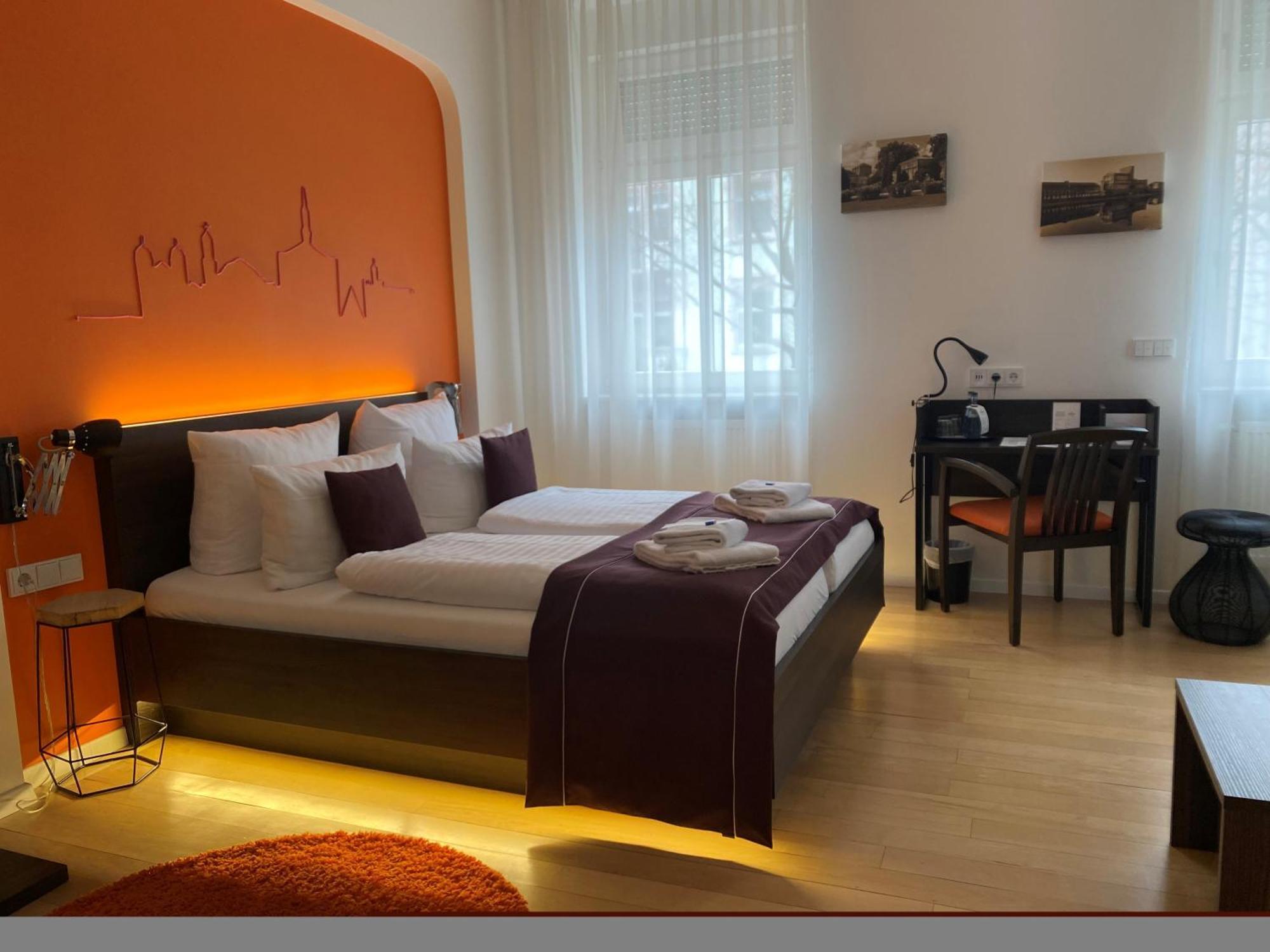 Sevendays Hotel Karlsruhe Ngoại thất bức ảnh