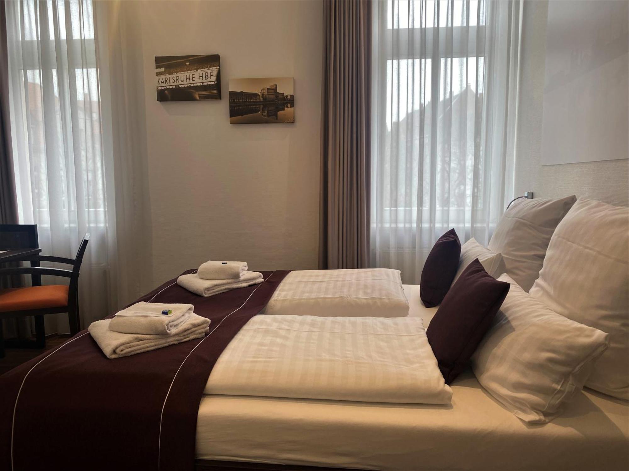 Sevendays Hotel Karlsruhe Ngoại thất bức ảnh