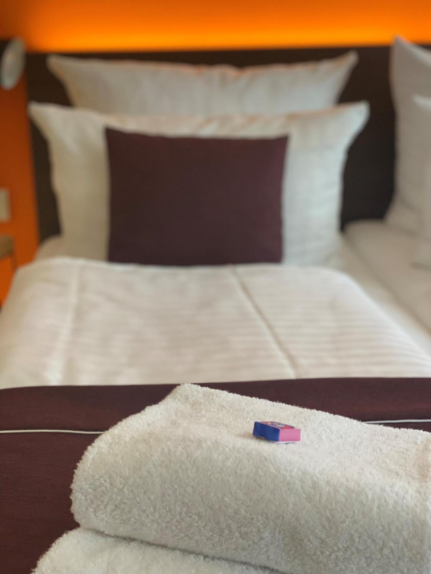 Sevendays Hotel Karlsruhe Ngoại thất bức ảnh